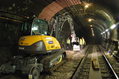 1394719552 mecalac excavator 8mcr rr 02